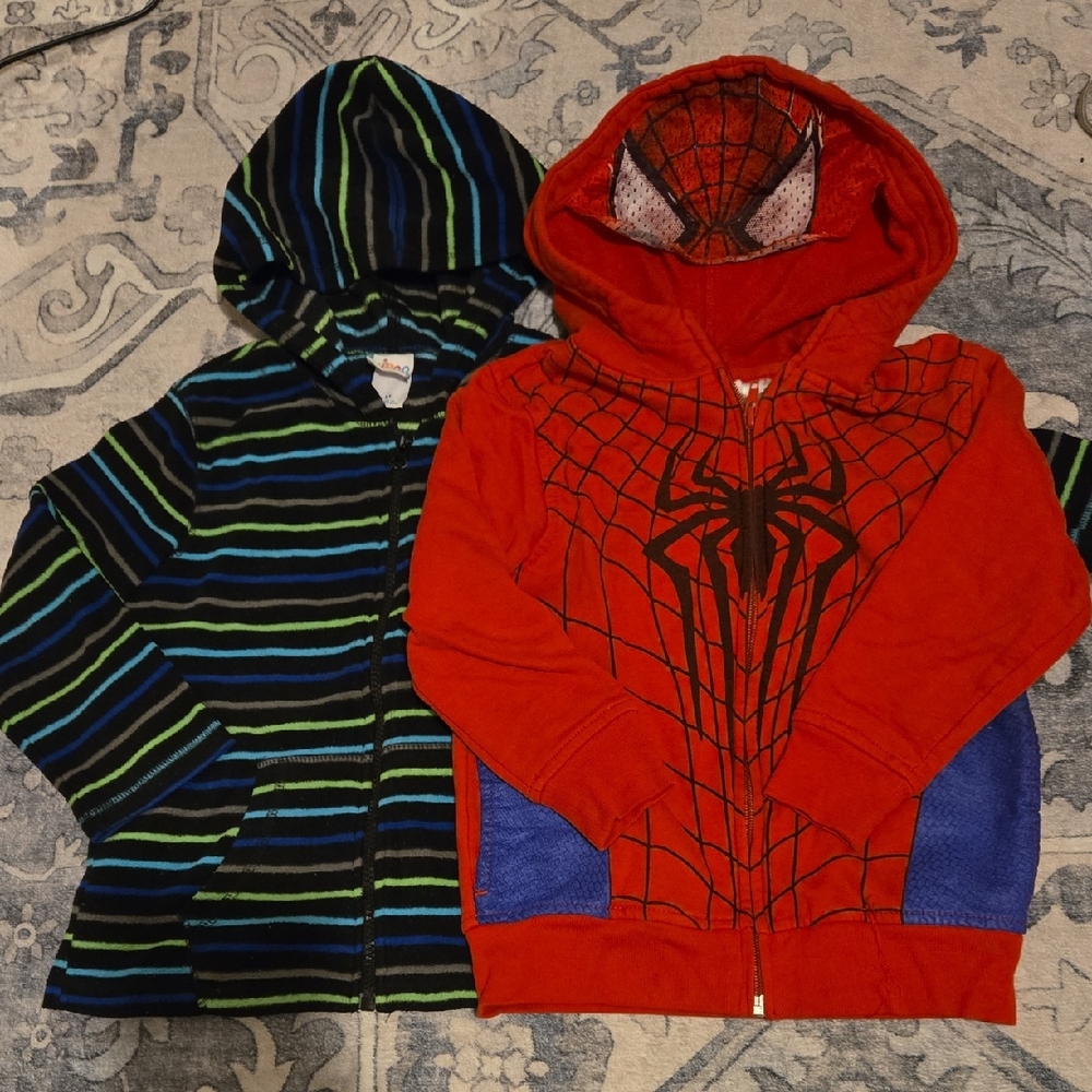 A bundle of 2 hoodie with zipper - Spiderman & a stylish striped hoodie. (5T)